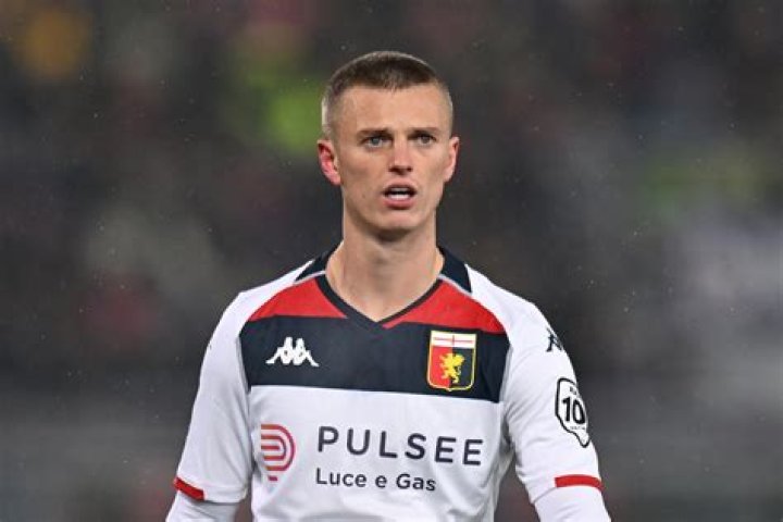 
Albert Gudmundsson Height, Weight, Net Worth, Age, Birthday, Wikipedia, Who, Instagram, Biography 