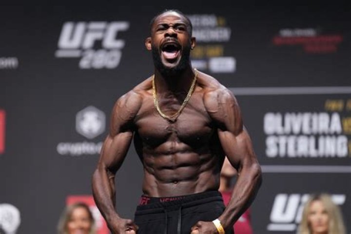 
Aljamain Sterling Height, Weight, Net Worth, Age, Birthday, Wikipedia, Who, Nationality, Biography 