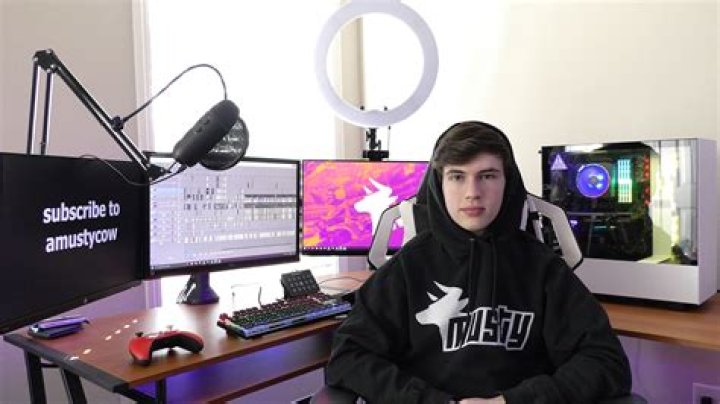  Amustycow