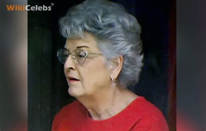 
Catherine McNeil Height, Weight, Net Worth, Age, Birthday, Wikipedia, Who, Nationality, Biography 