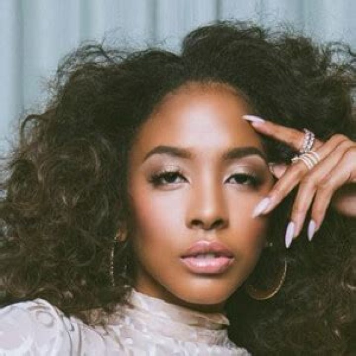 Emmanuelle Medway Murphy Height, Weight, Net Worth, Age, Birthday, Wikipedia, Who, Instagram, Biography