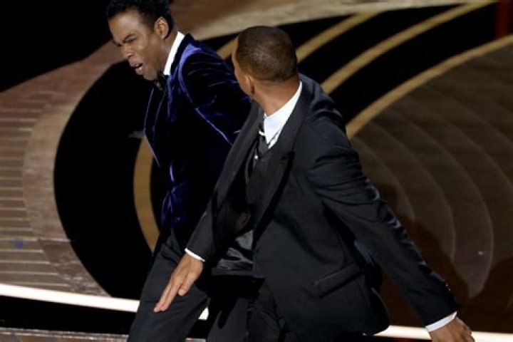 
Her Reaction To Will Smith Slapping Chris Rock At Oscars Was Epic! 