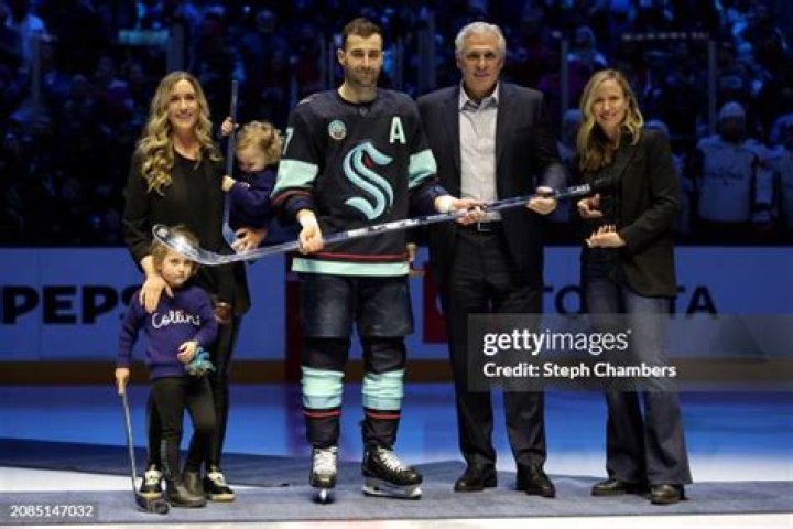 
Hockey Player Jordan Eberle Parents Darren And Lisa Eberle 