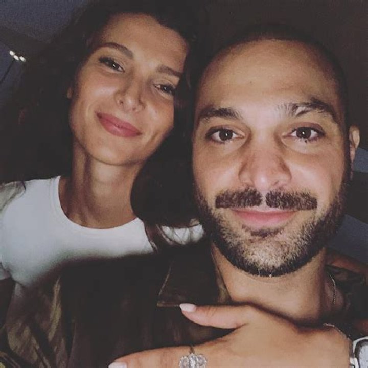 
Is Michael Mando Married to Wife? Or Dating a Girlfriend? 