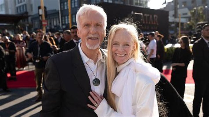 
James Cameron Wife Who is James Cameron Wife? 