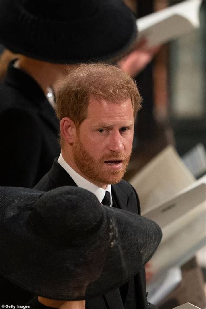 
Meghan Makes ‘Brave Move’ Requesting ‘One-To-One’ Meeting With Charles 