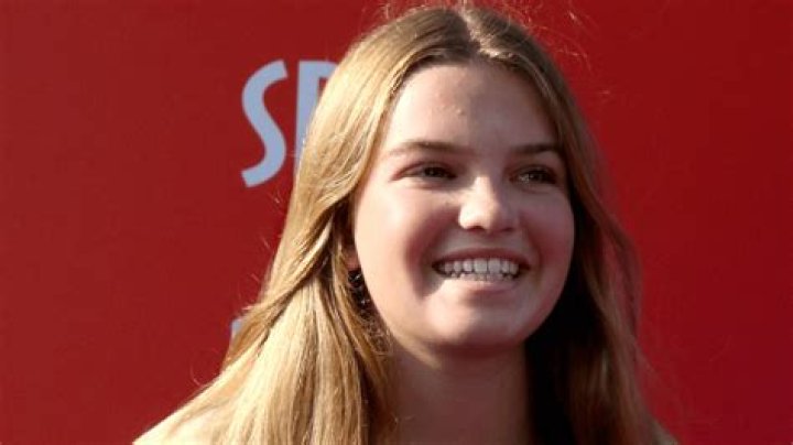 Mel Wherry Height, Weight, Net Worth, Age, Birthday, Wikipedia, Who, Instagram, Biography