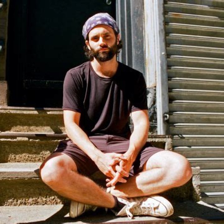 
Penn Badgley Stated That He Felt So Nauseated While Shooting “You” 