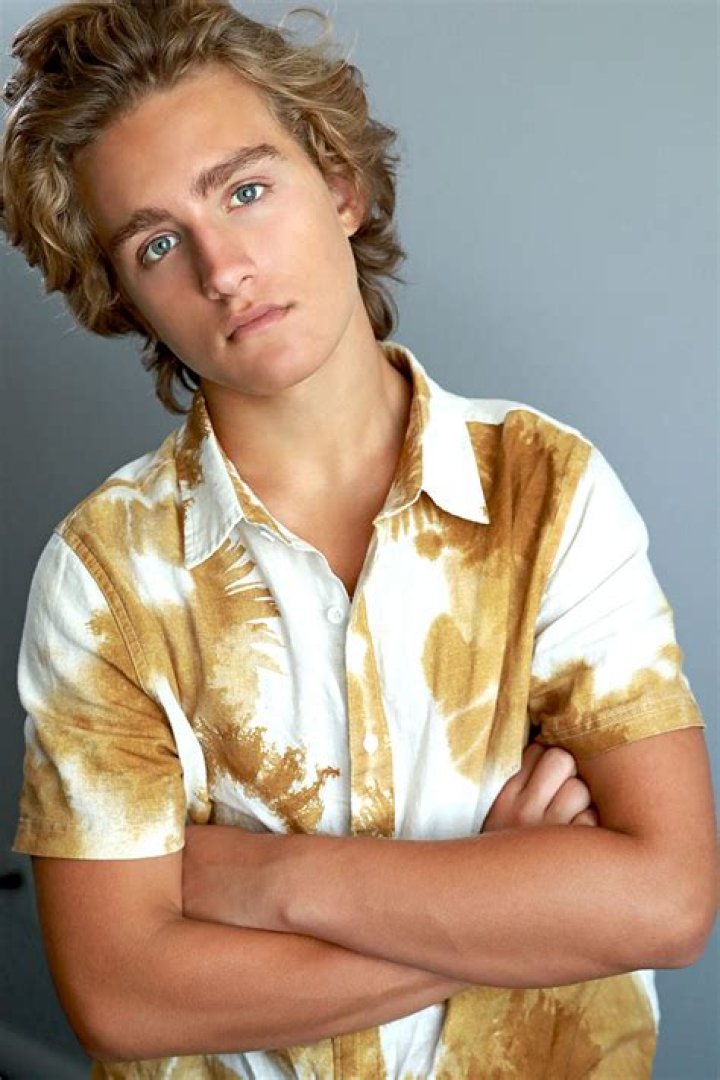  Tait Blum