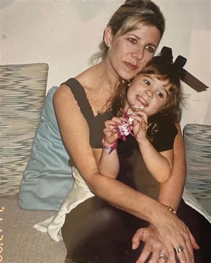 
Who are Ari and Kelson Carleton? Lauri Carleton’s daughters issue joint statement after their mother’s death 